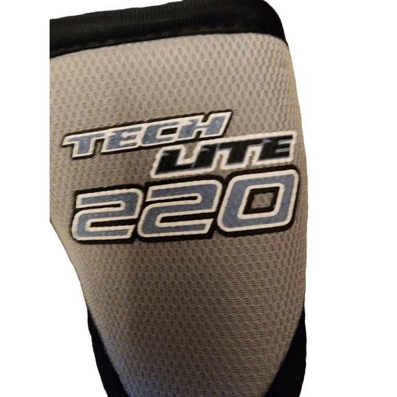 Itech Tech Lite 220 Hockey Forearm Protectors Left Right Pair Black Grey - Picture 4 of 7